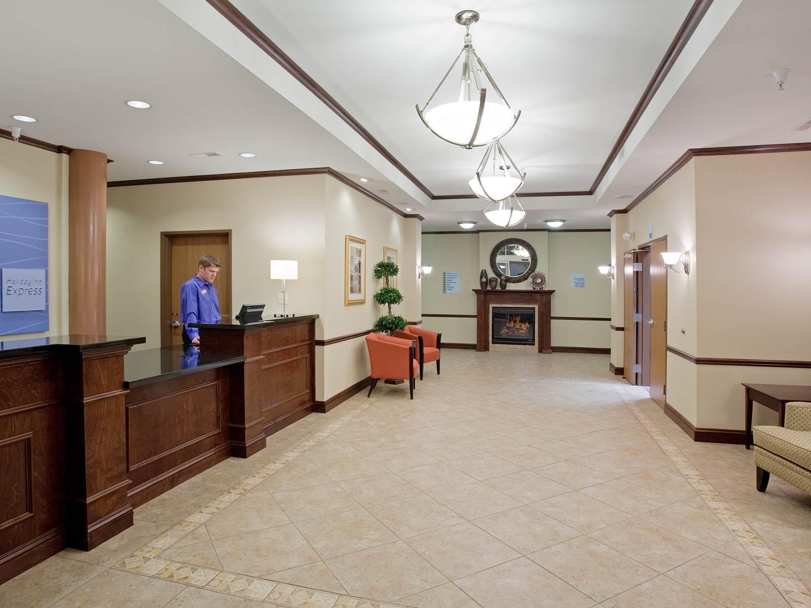 Holiday Inn Express & Suites Buffalo, An Ihg Hotel Eksteriør bilde