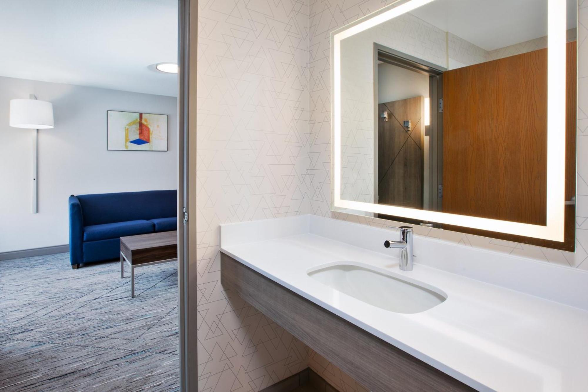 Holiday Inn Express & Suites Buffalo, An Ihg Hotel Eksteriør bilde