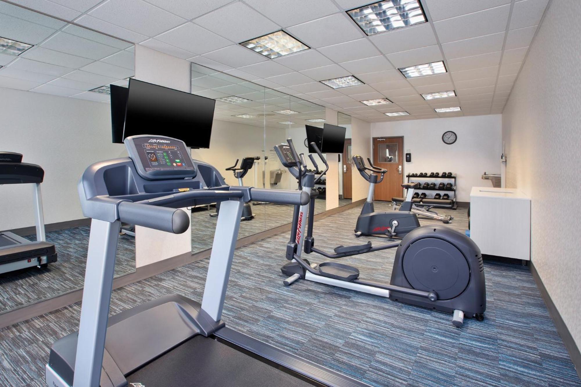 Holiday Inn Express & Suites Buffalo, An Ihg Hotel Eksteriør bilde